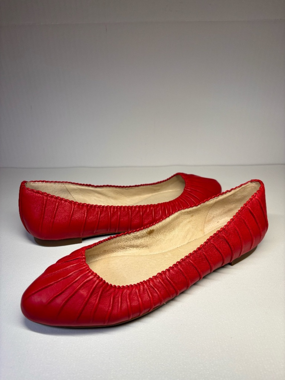 Louise et Cie Red Ruched Leather Ballet Flats Size 9M / EU 39